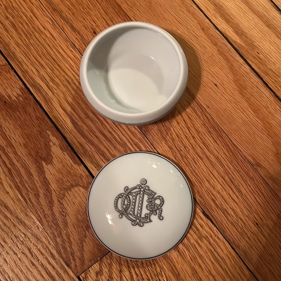 EUC EVC RARE Vintage Christian Dior Logo Limoges Round Box Jewelry Trinket Ring - Picture 2 of 5